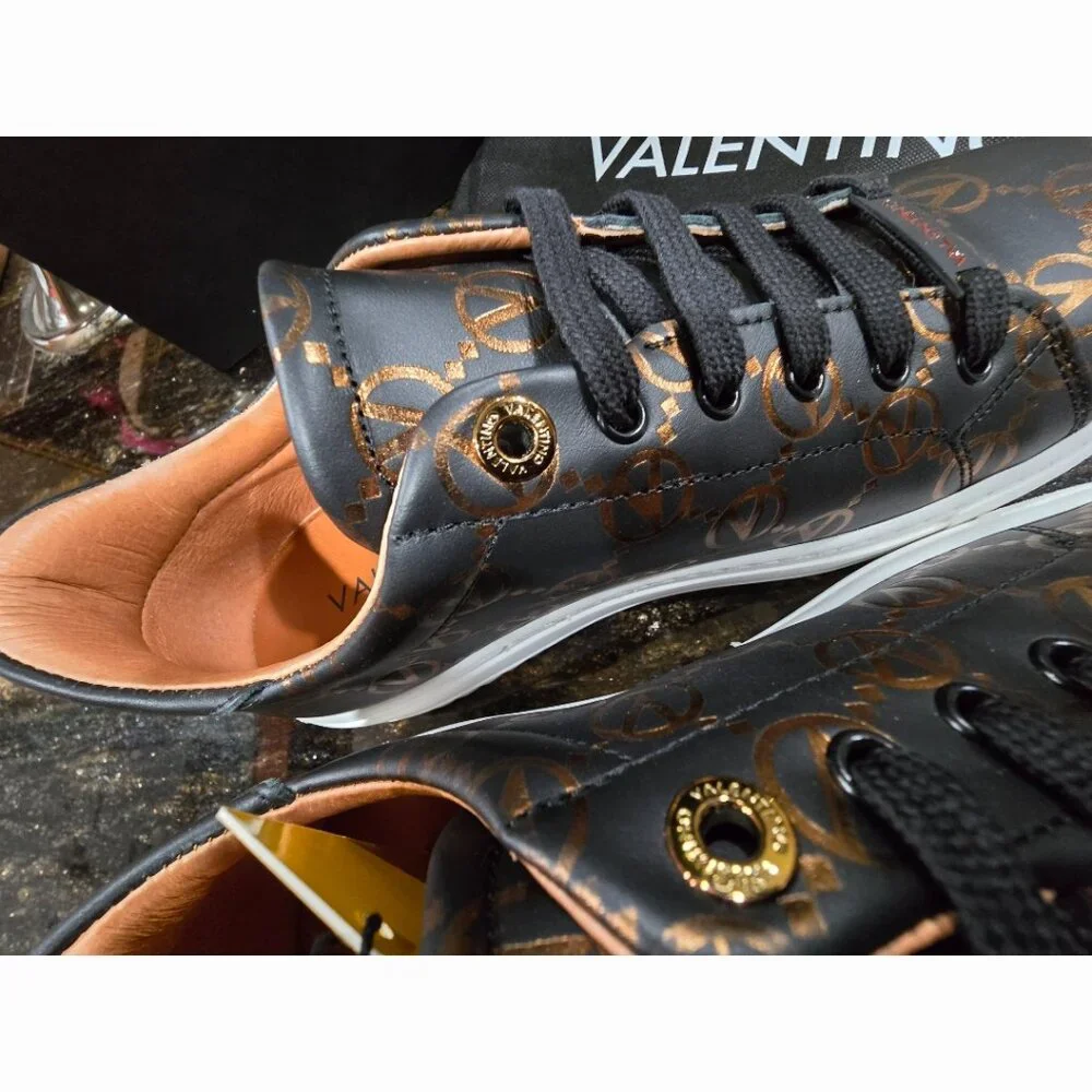 NWT/NIB Woman's Authentic Valentino Beatrice Black Leather Mono Embossed Shoes - Picture 10 of 14